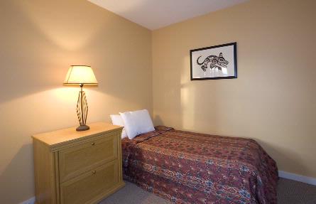 Woodrun Lodge Whistler 610 Bedroom